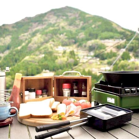 Hotel 古民家グランピングmatoba à Miyoshi  Extérieur photo