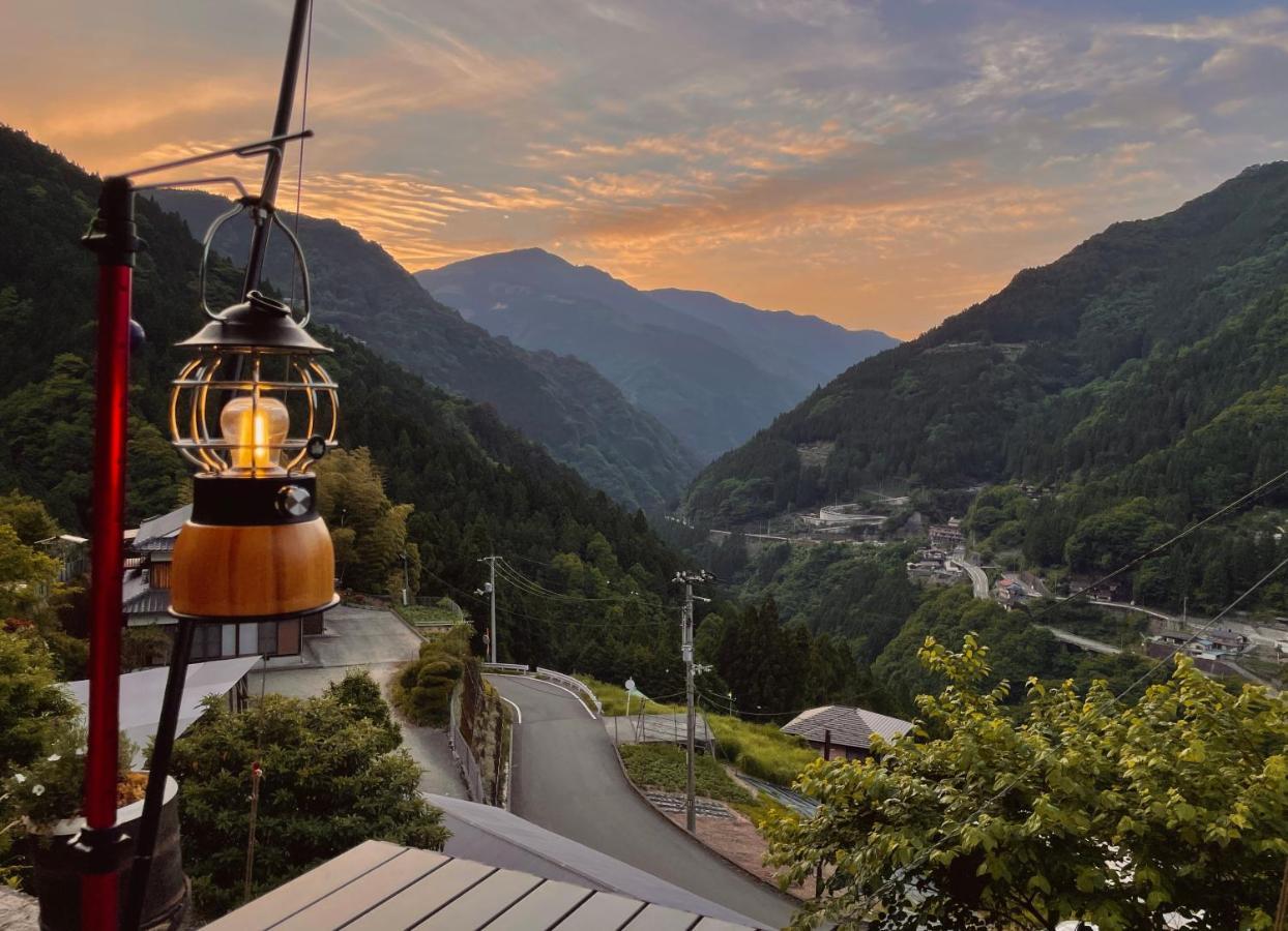 Hotel 古民家グランピングmatoba à Miyoshi  Extérieur photo